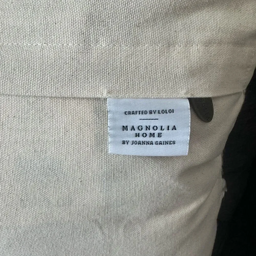 Magnolia 22 cover
